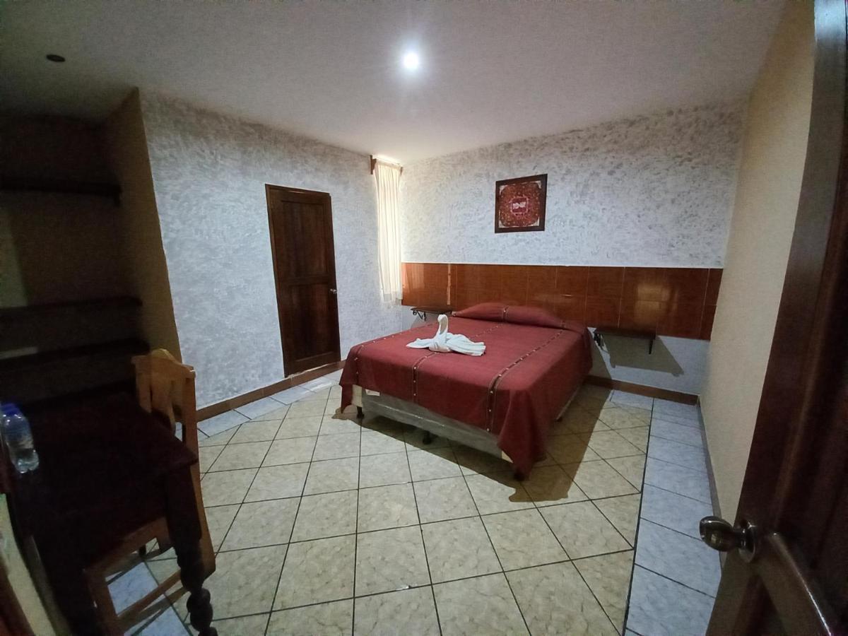 Hotel Nakbe Atitlan Panajachel Buitenkant foto